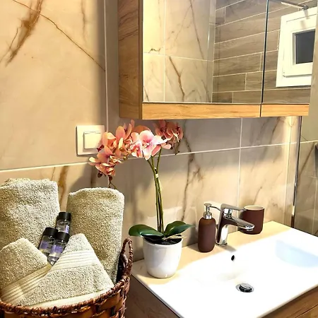 With Foryou * 볼로스